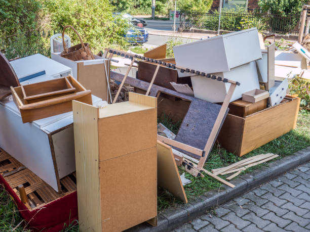 Best Office Junk Removal  in Iola, WI